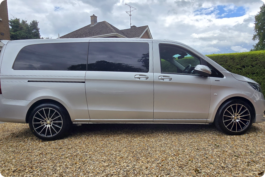 Luxury Taxi Hire East Midlands